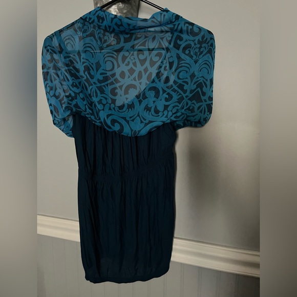 Top - Picture 3 of 4